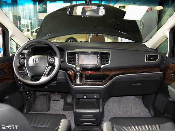 V2015Wِ