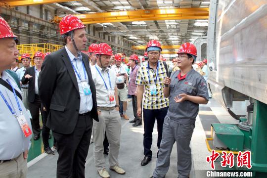 �D�酢�^�F���� �ν��� �z