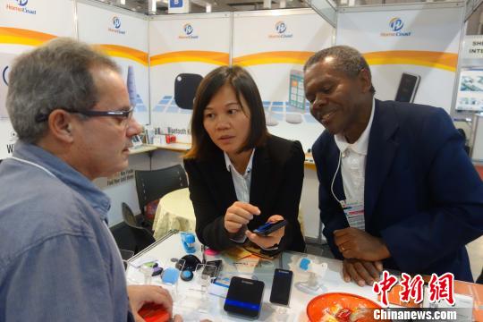 �D�飺����͑��Ї�һ��ͶӰ�֙C���dȤ�� Ī���� �z