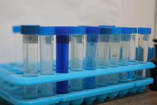 �ٲݿݲ��˹���ǰ����Һ �zӰ��vict